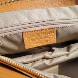 кожени чанти, Италия