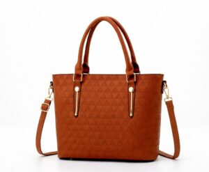 Големи чанти от естествена кожа